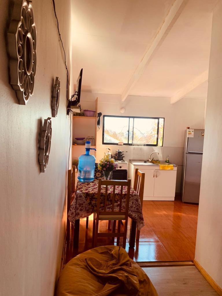 Pua Vaenga Hostel Χάνγκα Ρόα Εξωτερικό φωτογραφία