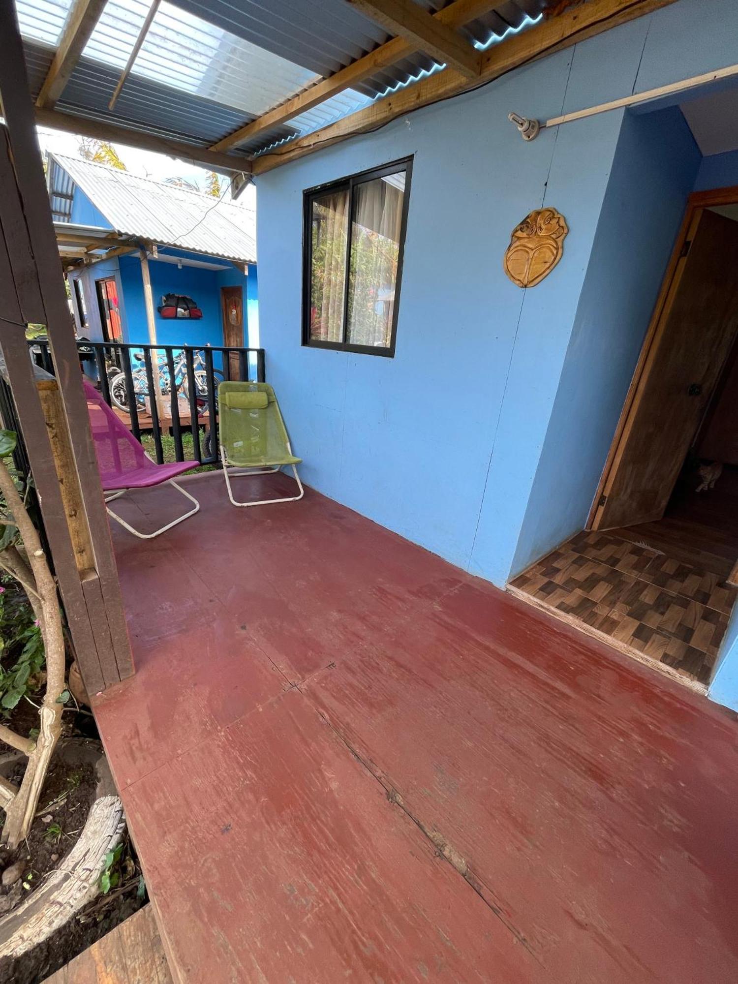 Pua Vaenga Hostel Χάνγκα Ρόα Εξωτερικό φωτογραφία
