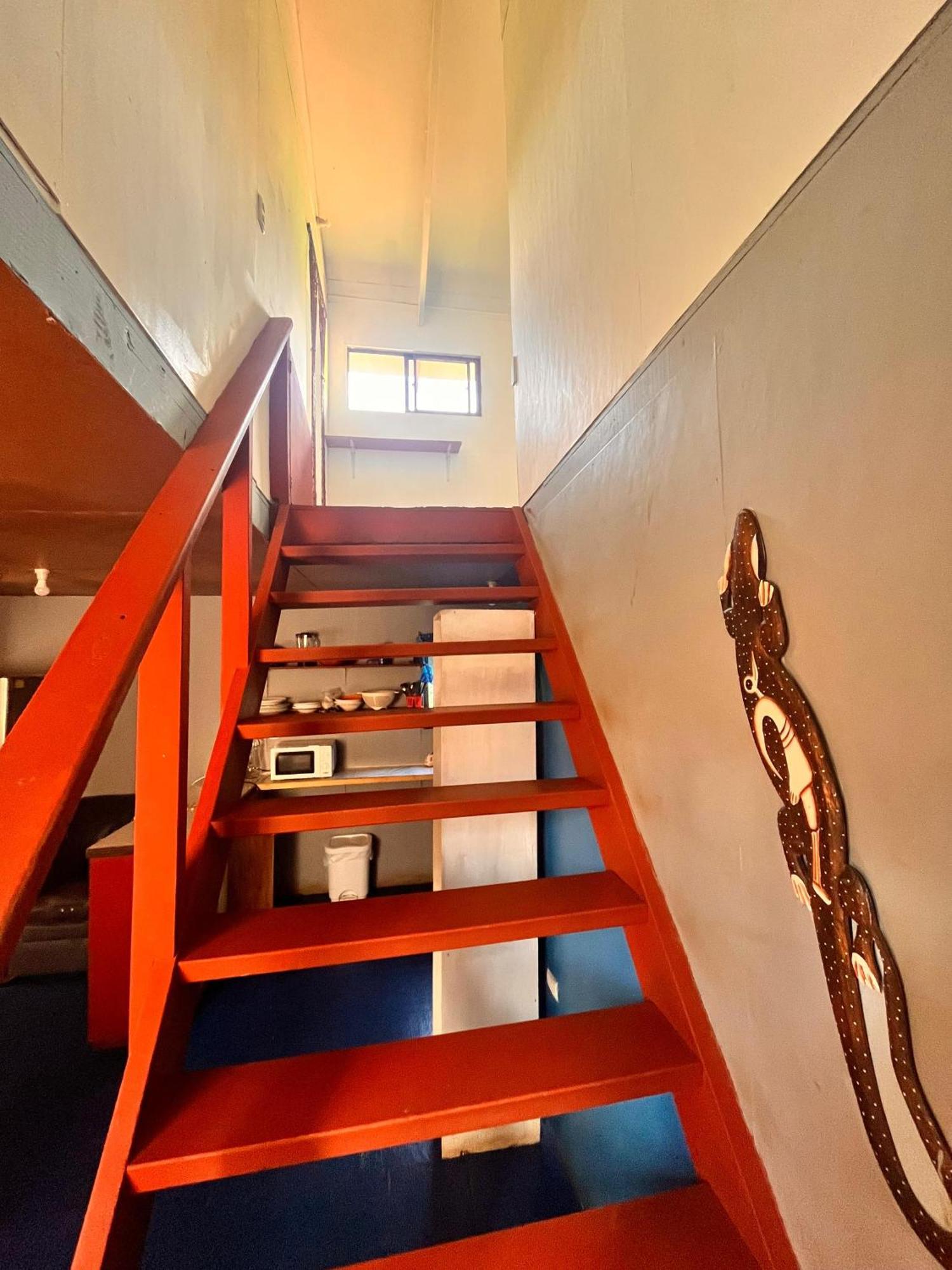 Pua Vaenga Hostel Χάνγκα Ρόα Εξωτερικό φωτογραφία