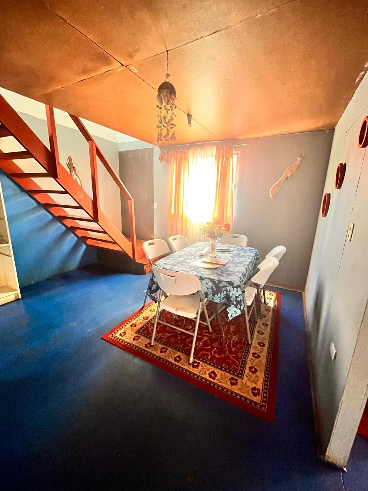 Pua Vaenga Hostel Χάνγκα Ρόα Εξωτερικό φωτογραφία